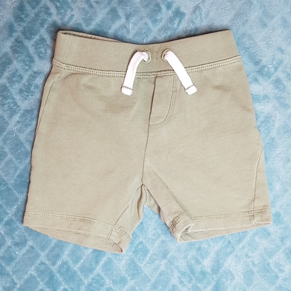 5/$20🍁Jersey Shorts 6-12m - Picture 2 of 3